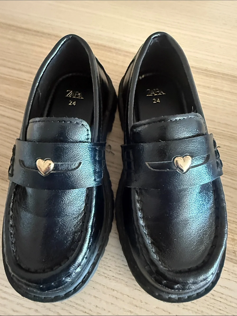 Zara Black Girls Heart-Trim Loafers